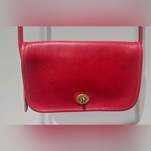 Vintage NYC Coach Dinky Crossbody/Shoulder Bag 9375  (Red)